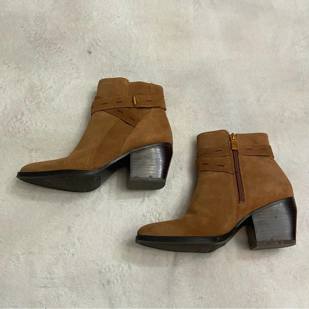 Naturalizer fenya Block Heel Leather Booties